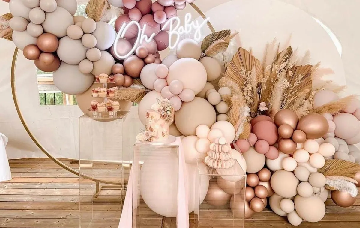 how to diy a party balloon arch