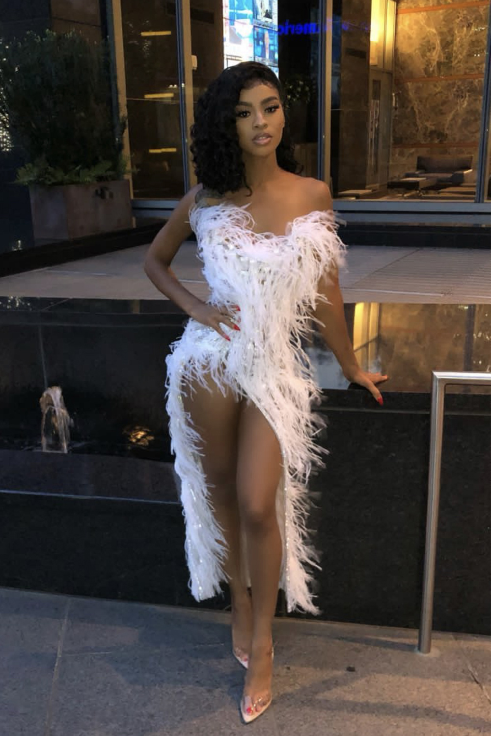 Sexy Feather Halter Mesh Evening Dress main image 0