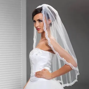 romantic 1 tier short wedding veil with slim lace edge