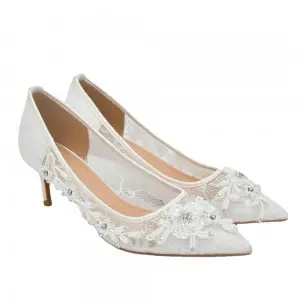 beaded flowers white lace pointed toe wedding shoes