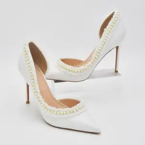 delicate pearl lace trim 10cm high heel pointed toe pumps