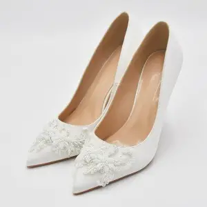 elegant ivory pointed toe beaded wedding pumps