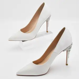 beaded high heels pointed toe ivory satin wedding shoes