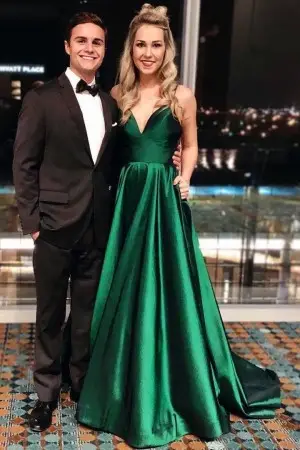 emerald green sleek satin spaghetti straps prom dress