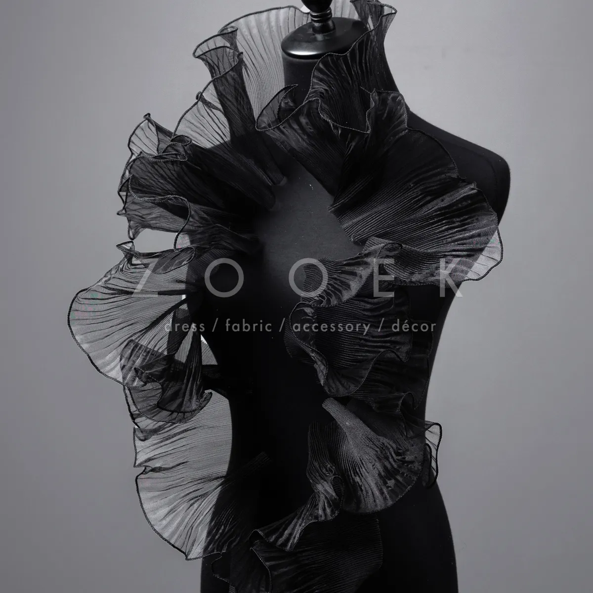 3D ruffled organza trim